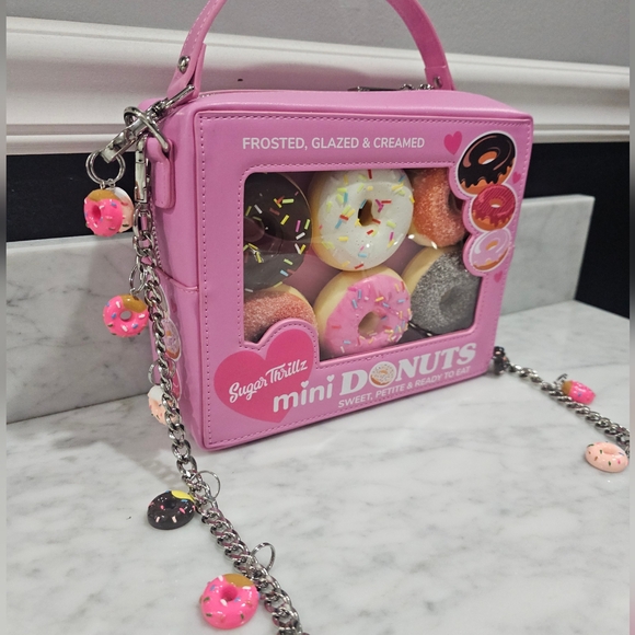 Dolls Kill Sugar Thrillz Donut Looking Like A Snack Crossbody Bag Pink Purse 💗 - Picture 7 of 16